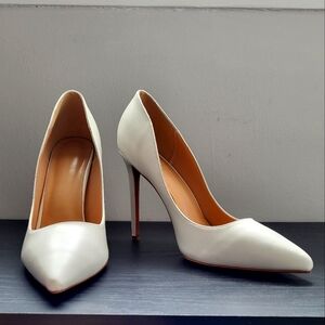 Women's White Size 14 Pumps